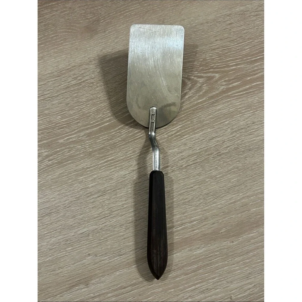 Duncan Hines Stainless Steel 6in Turner Spatula Wooden Handle